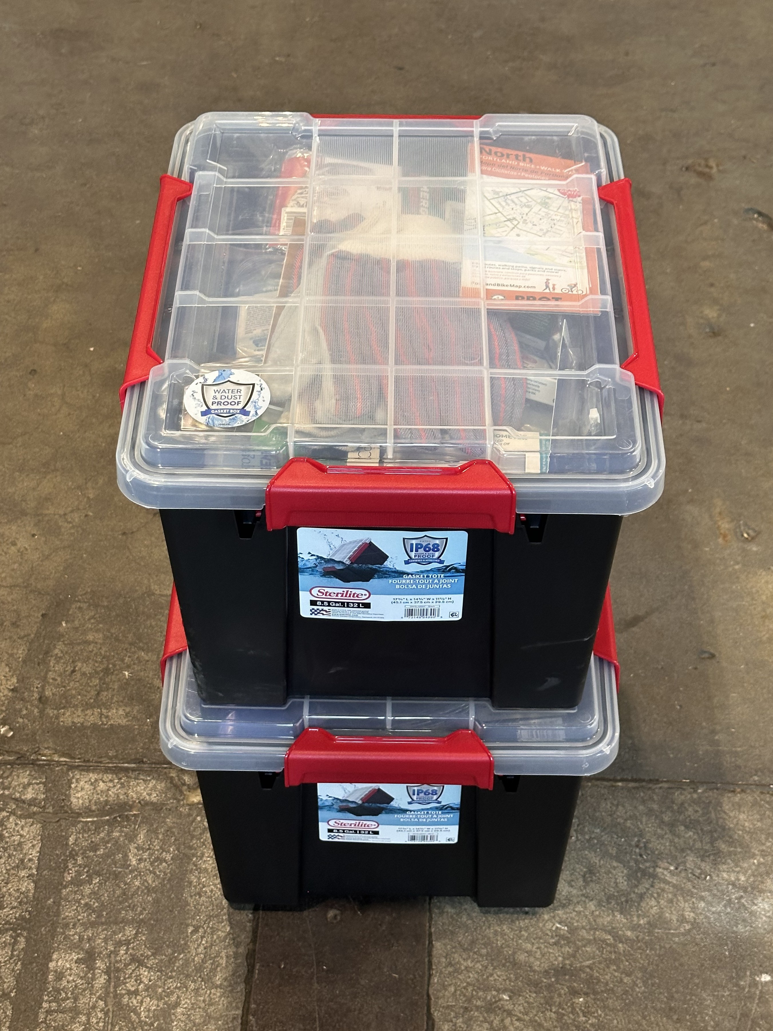 Storage containers
